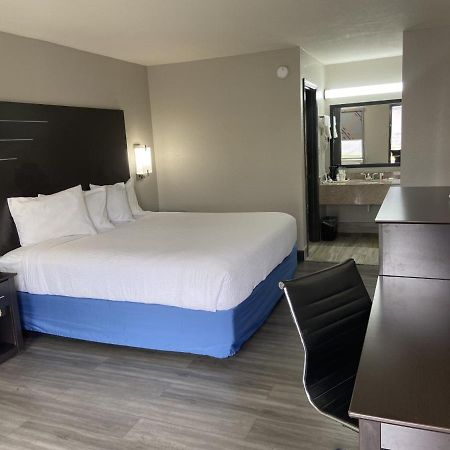 Days Inn By Wyndham Moss Point Pascagoula Εξωτερικό φωτογραφία